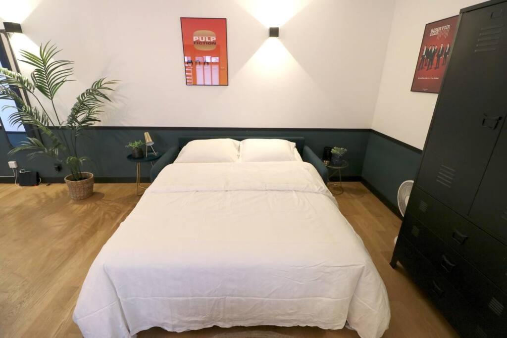 Apartamento Cocon Neuf - Coeur Du 11E París Exterior foto