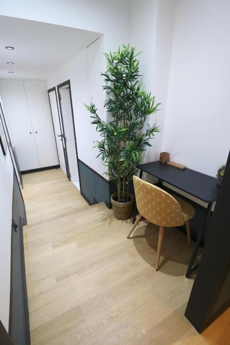 Apartamento Cocon Neuf - Coeur Du 11E París Exterior foto